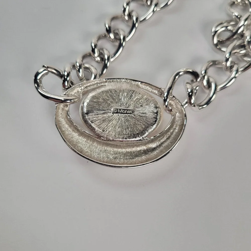 Vintage Monet Silver Tone Chunky Curb Chain Necklace‎ Oval Faux Pearl Statement
